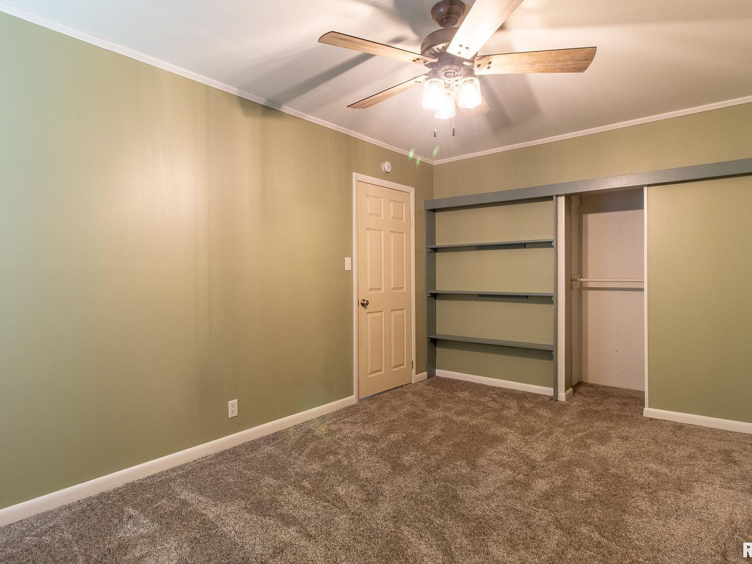 405 S State St East Galesburg, IL 61430  | Single Family