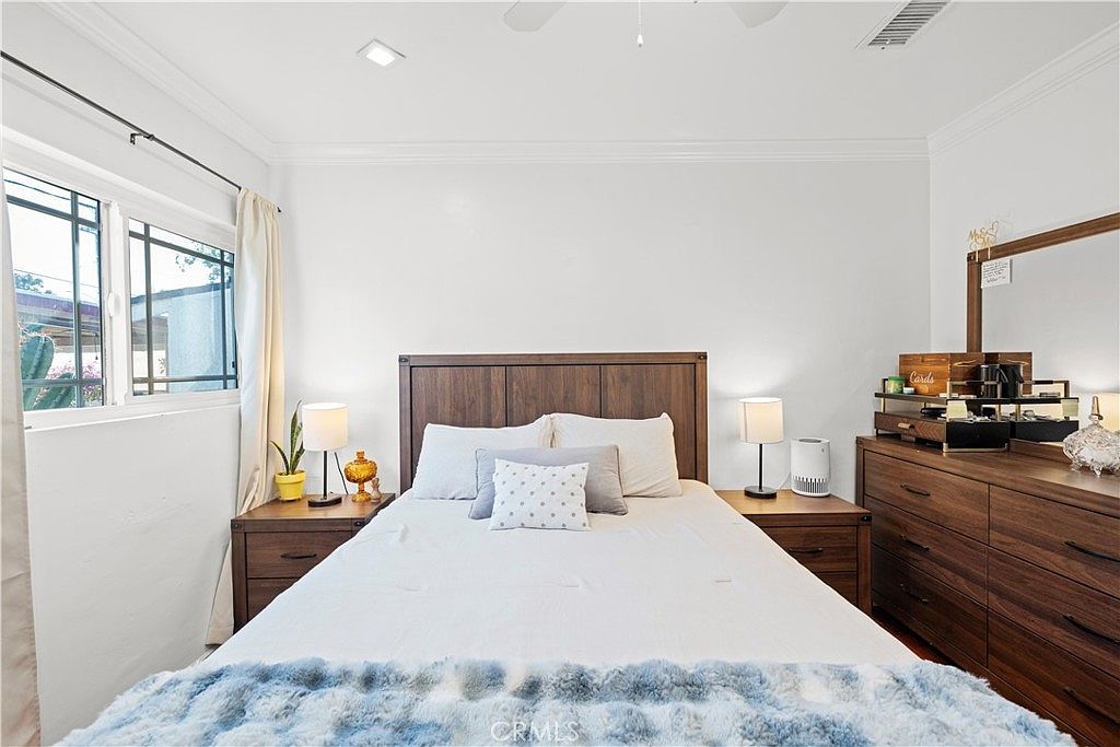 6000 Agra St Bell Gardens, CA 90201  | Single Family