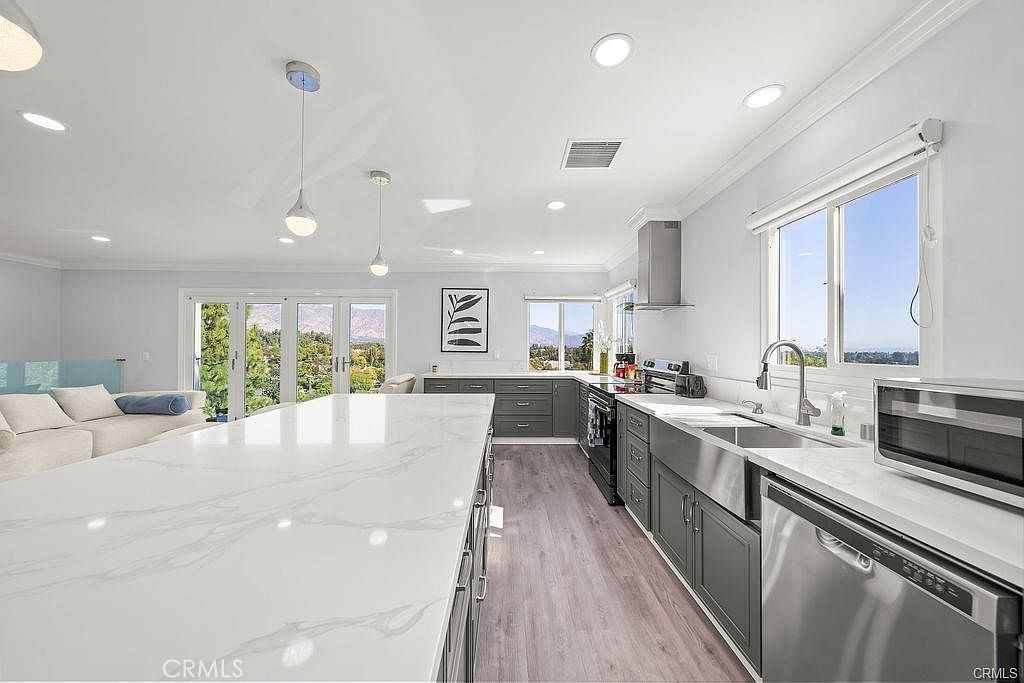 334 Anita Dr Pasadena, CA 91105  | Single Family