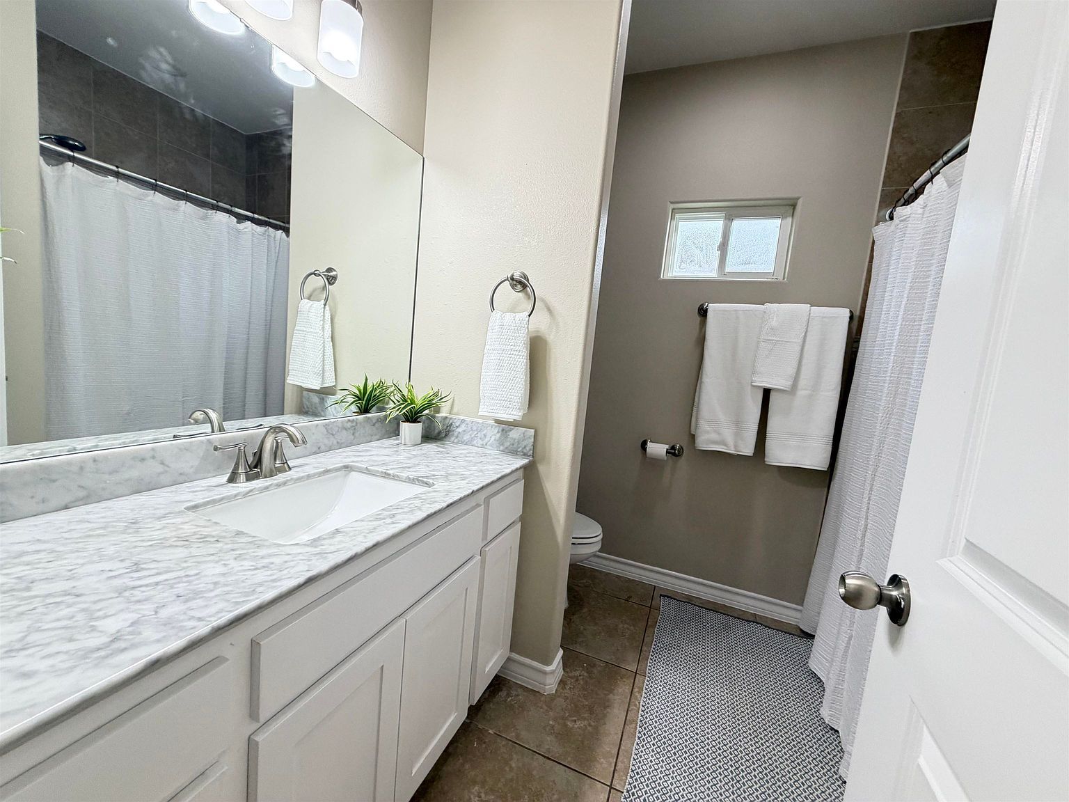 6016 Vero Dr Laredo, TX 78041  | Single Family