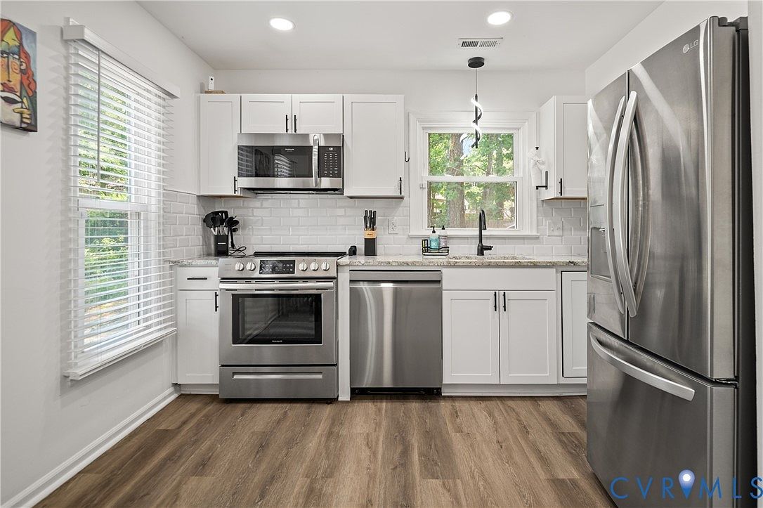 12305 Leesburg Cir Midlothian, VA 23112  | Single Family