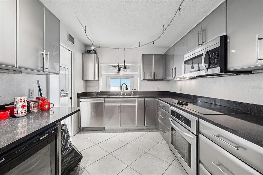 7300 Sun Island Dr S APT 1602 South Pasadena, FL 33707  | Condominium