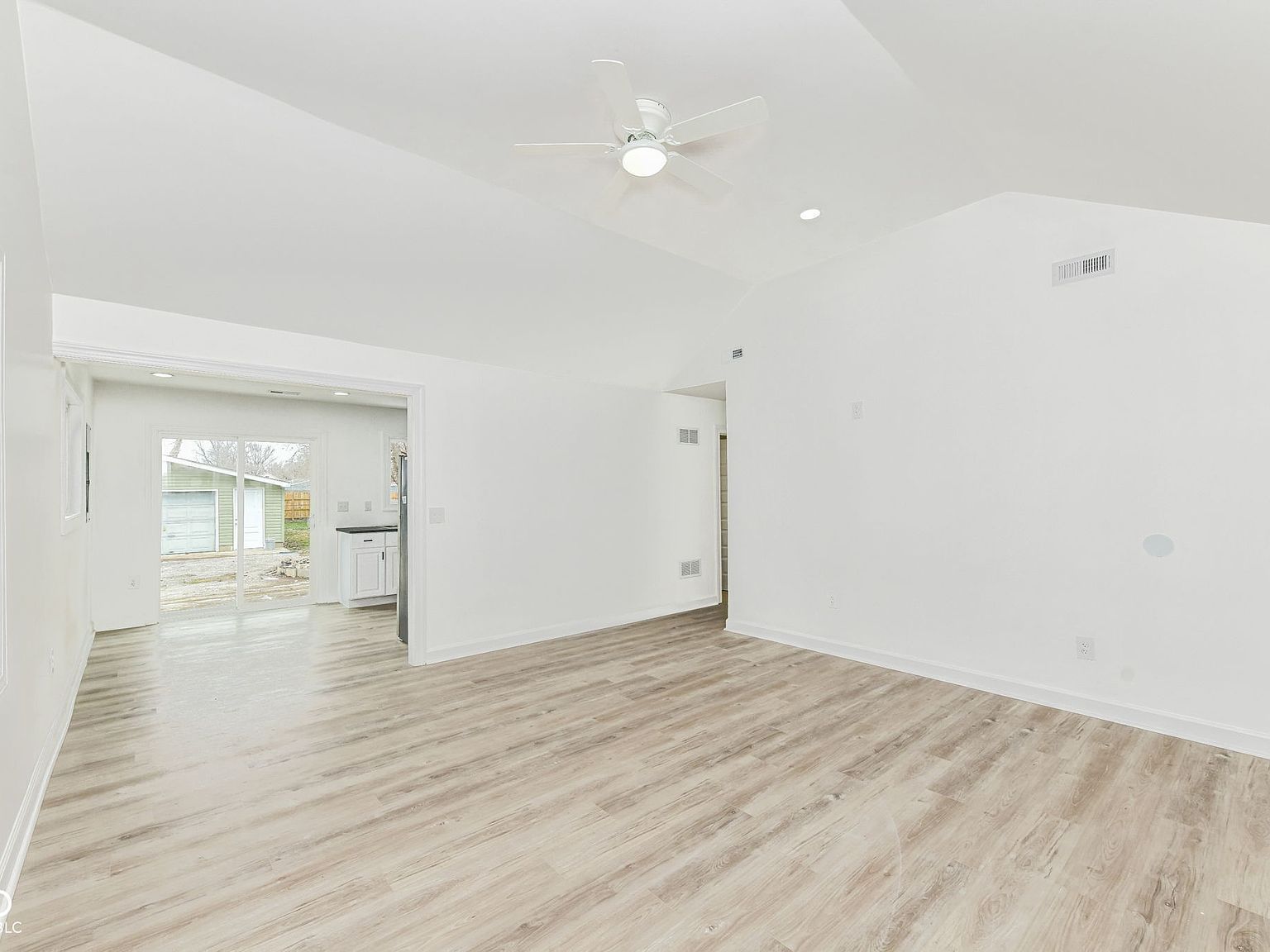 3106 E Sumner Ave Indianapolis, IN 46237 | Single Family