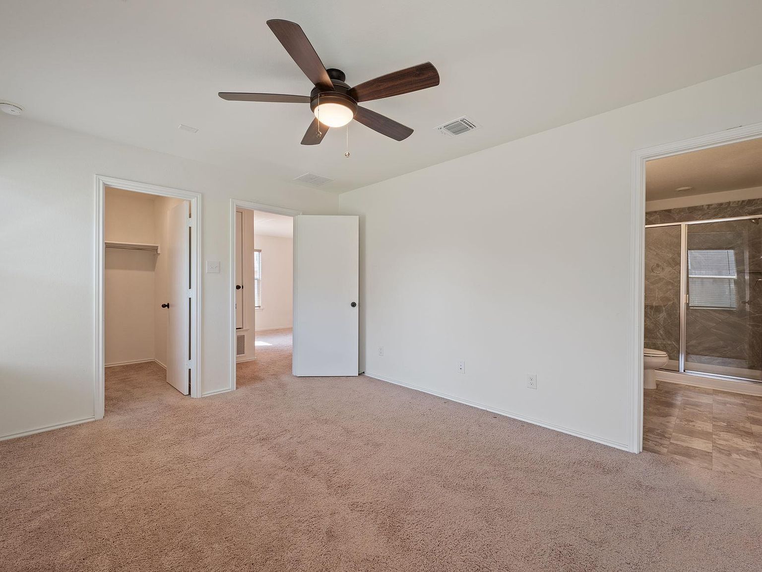 117 Robert Hightower Cv Jarrell, TX 76537  | Single Family