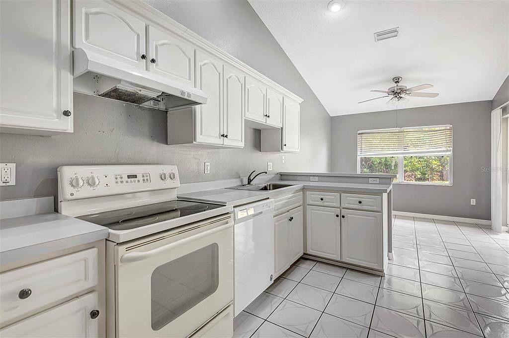 88 Pritchard Dr Palm Coast, FL 32164  | Single Family