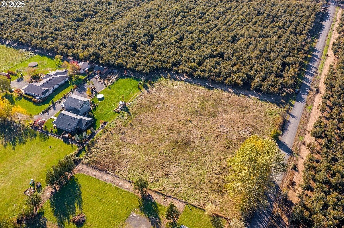 0 NE Cullen Rd Newberg, OR 97132  | Land/Lot