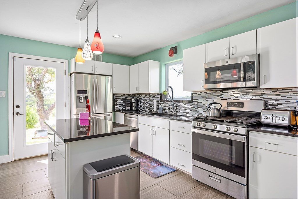 193 Doris Dr Kerrville, TX 78028  | Single Family