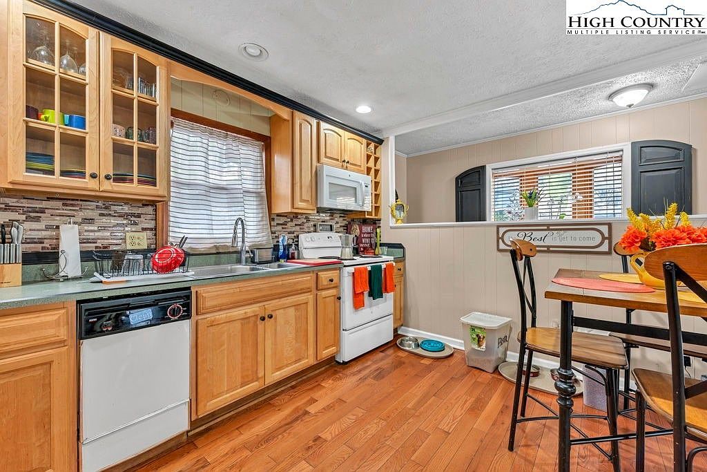 36 Larkspur Rd Newland, NC 28657 | Single Family