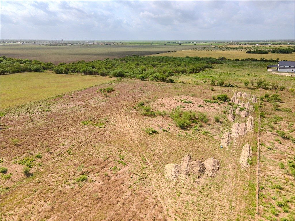 7906 Carol Ln Sinton, TX 78387  | Land/Lot