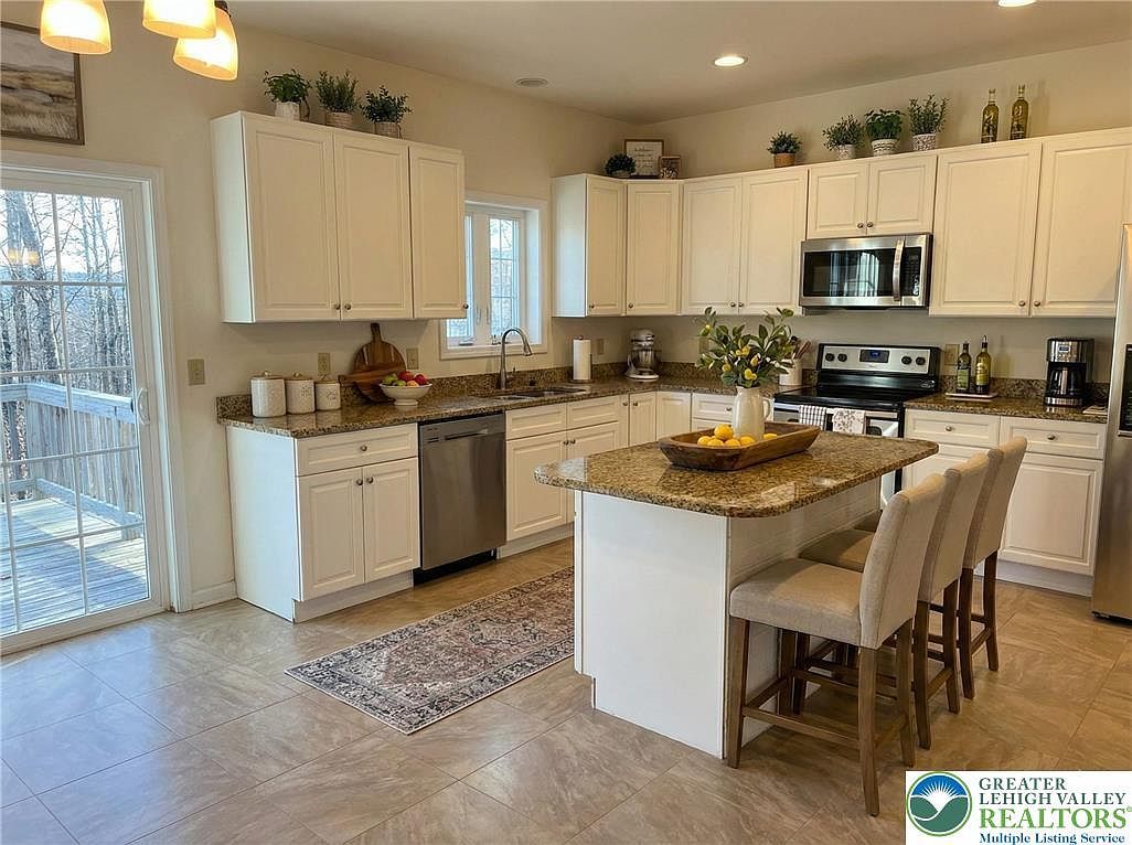 106 Hilda Ct East Stroudsburg, PA 18301  | Single Family