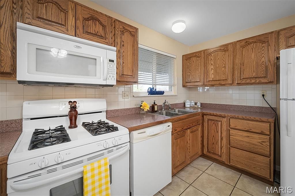 2605 Kelsey Ln Saint Charles, MO 63301  | Single Family