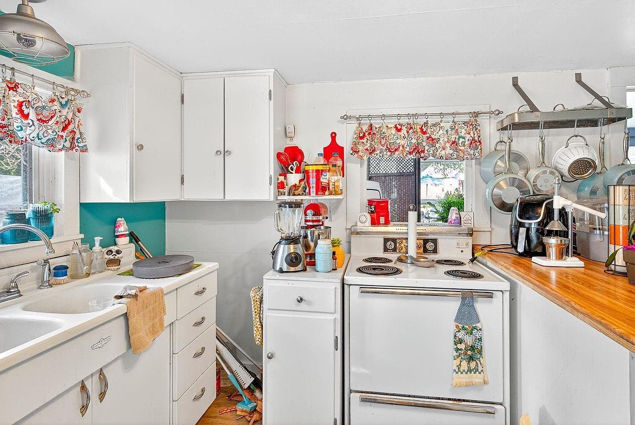 7621 Widgeon Ln Larsen, WI 54947  | Single Family