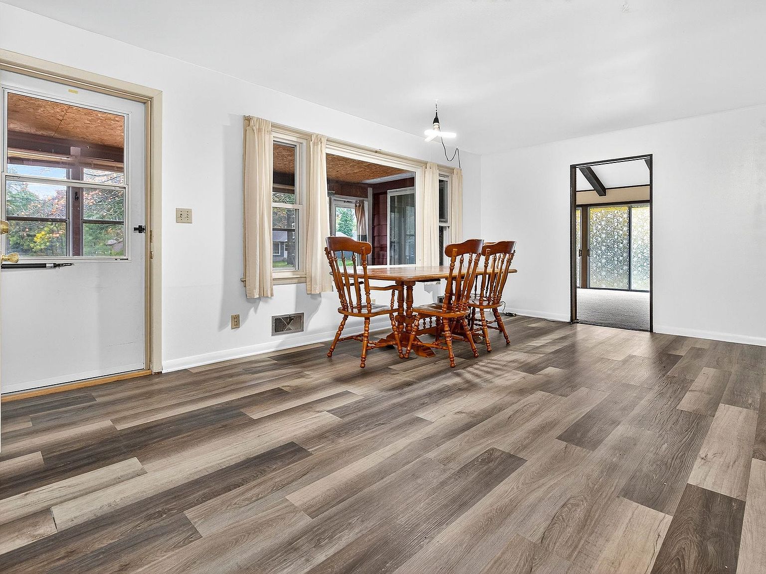 633 S Cambridge St Wautoma, WI 54982  | Single Family