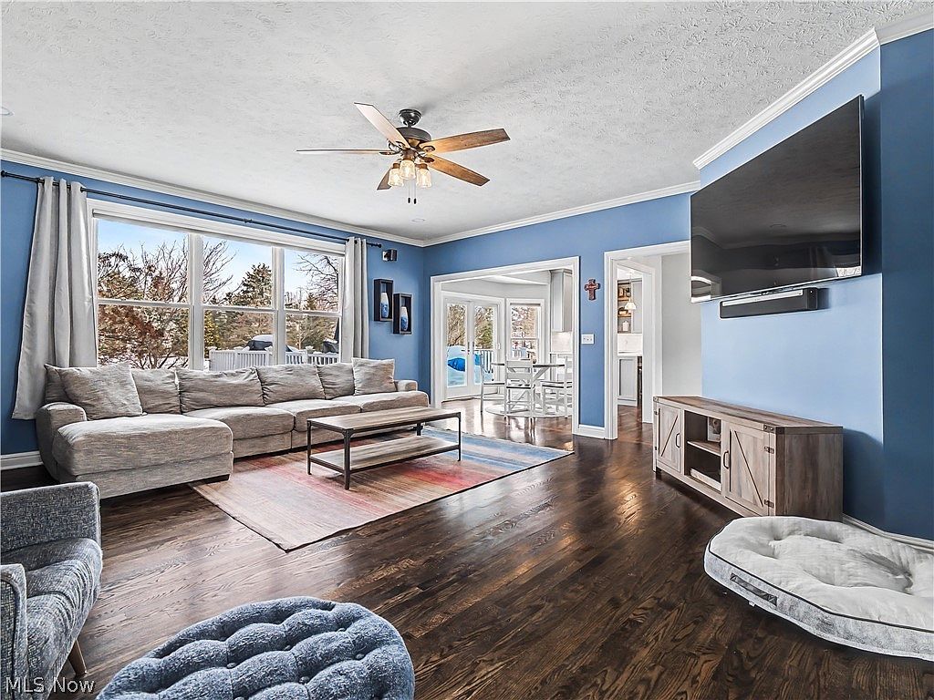 4314 S Fall Lake Dr Avon, OH 44011 | Single Family