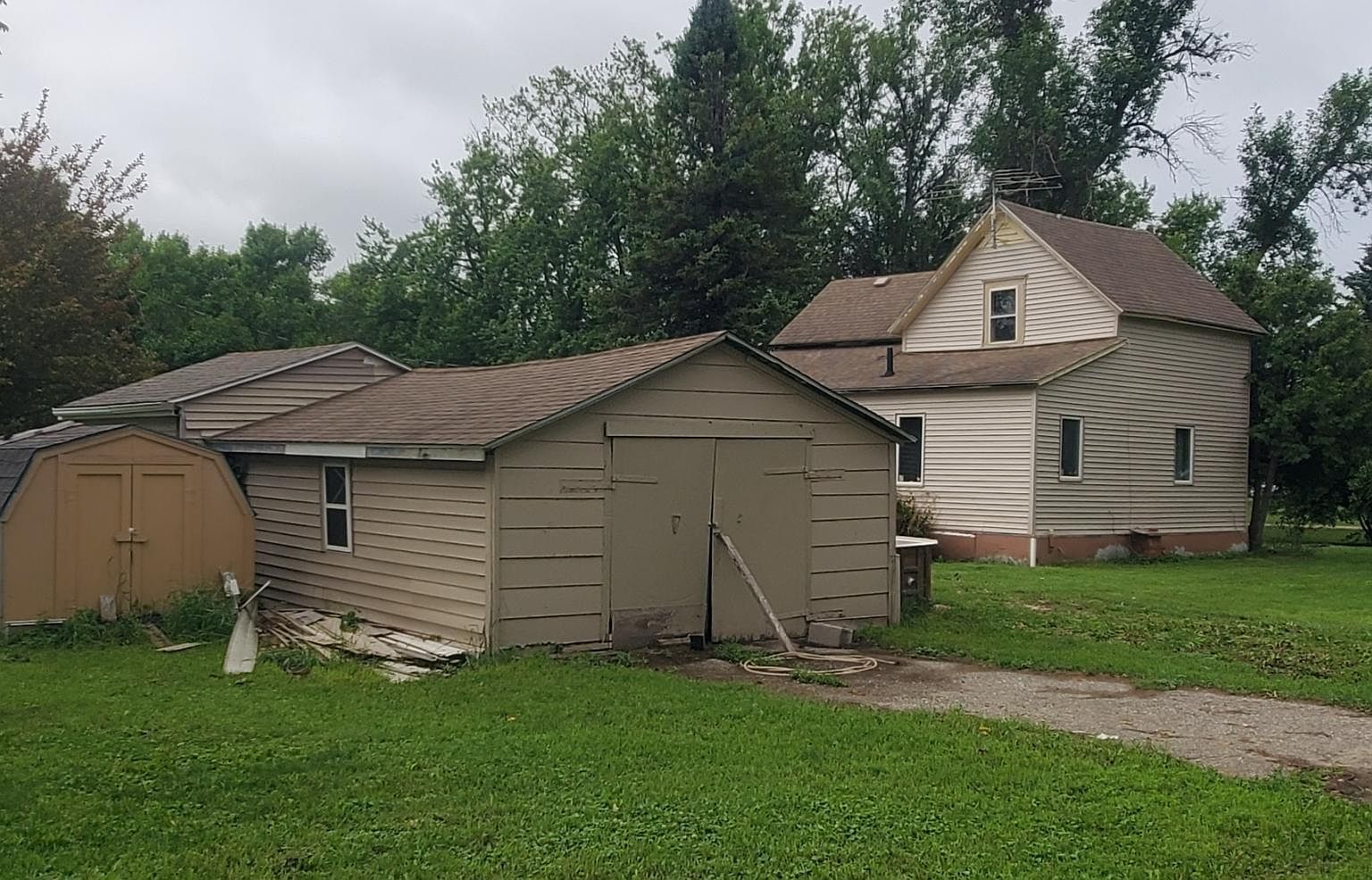 103 Main St S Leonard, ND 58052  | Single Family