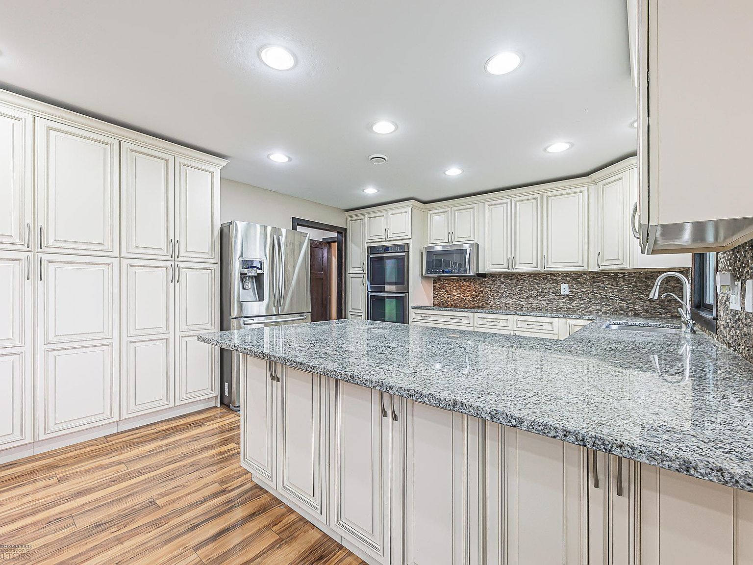 322 4th Ave SE Hillsboro, ND 58045 | Single Family