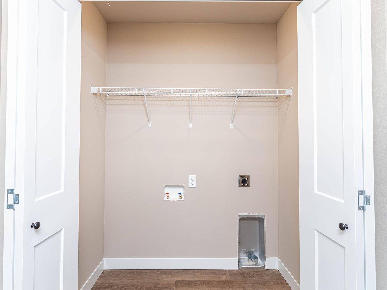 6753 67th Ave S Absaraka, ND 58002  | Single Family