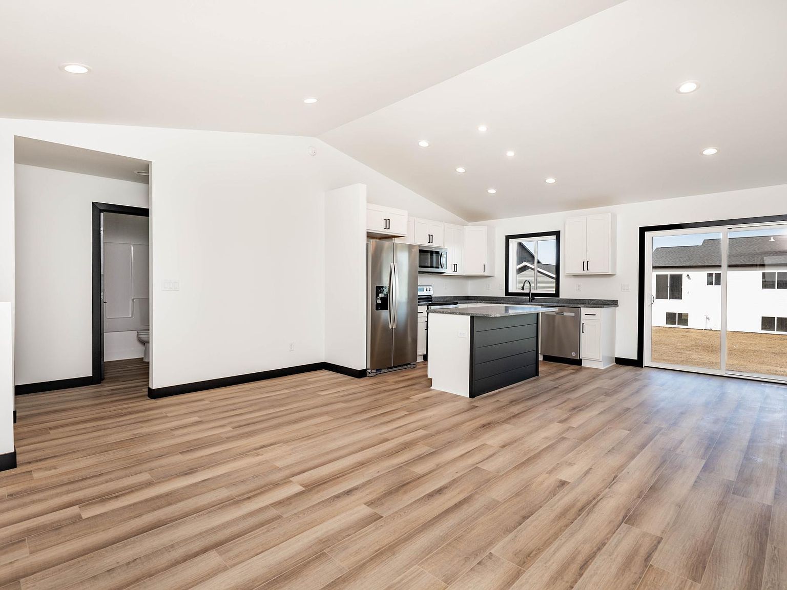 6729 67th Ave S Horace, ND 58047 | Single Family