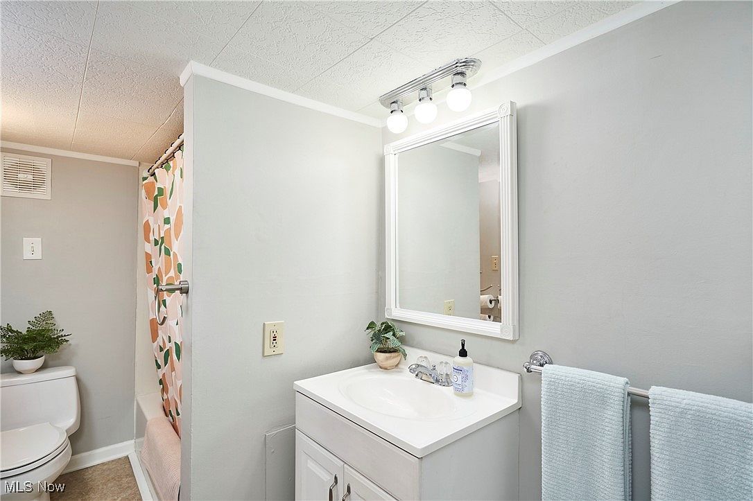 782 Brayton Ave Cleveland, OH 44113  | Land/Lot