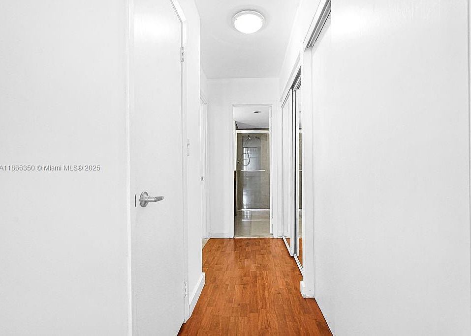 2780 NE 183rd St APT 1511 Aventura, FL 33160 | Condominium