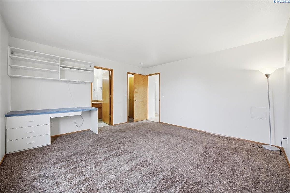 3818 W Hood Ct Kennewick, WA 99336 | Single Family