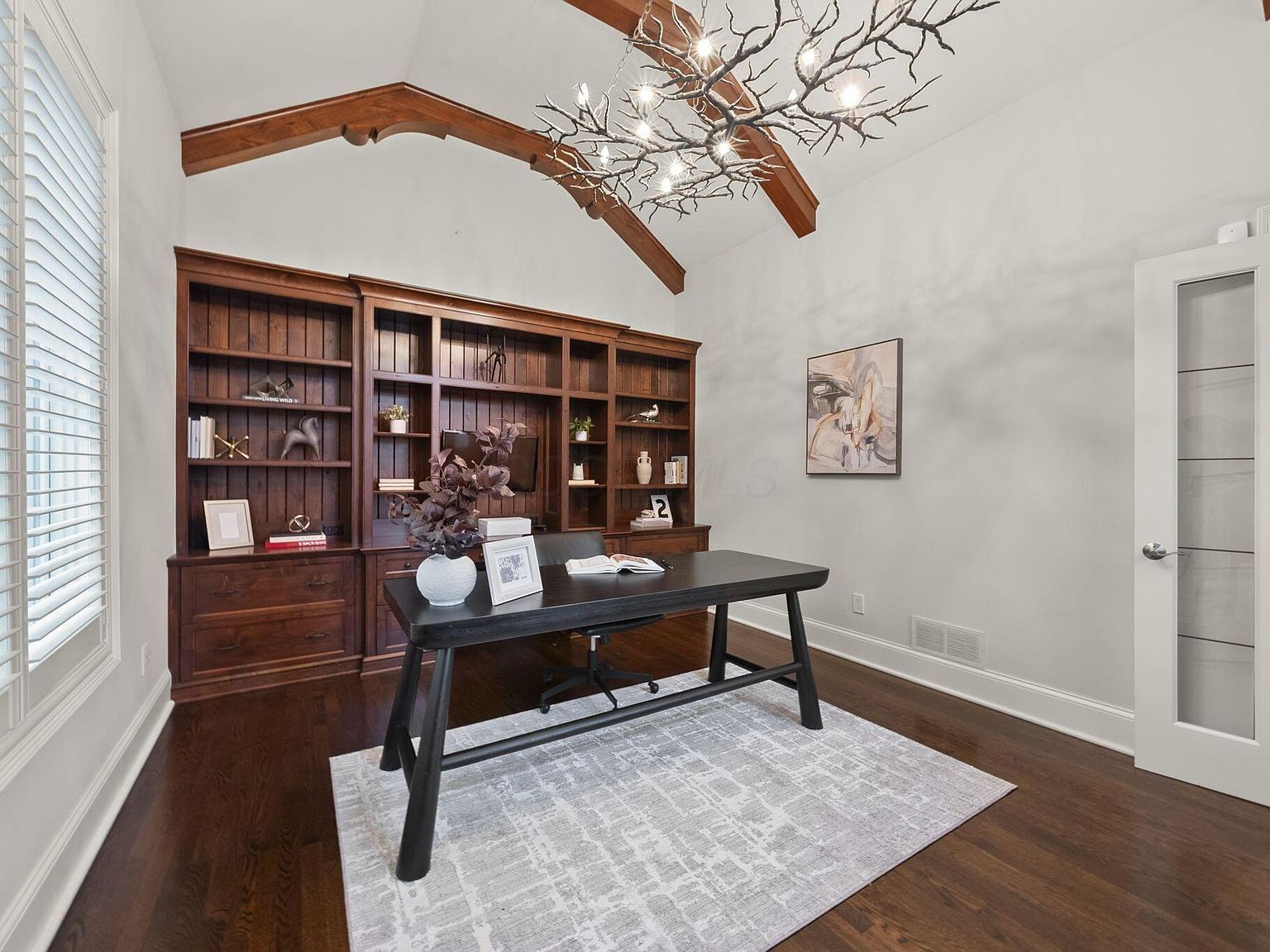 3507 River Avon Cir Columbus, OH 43221  | Single Family