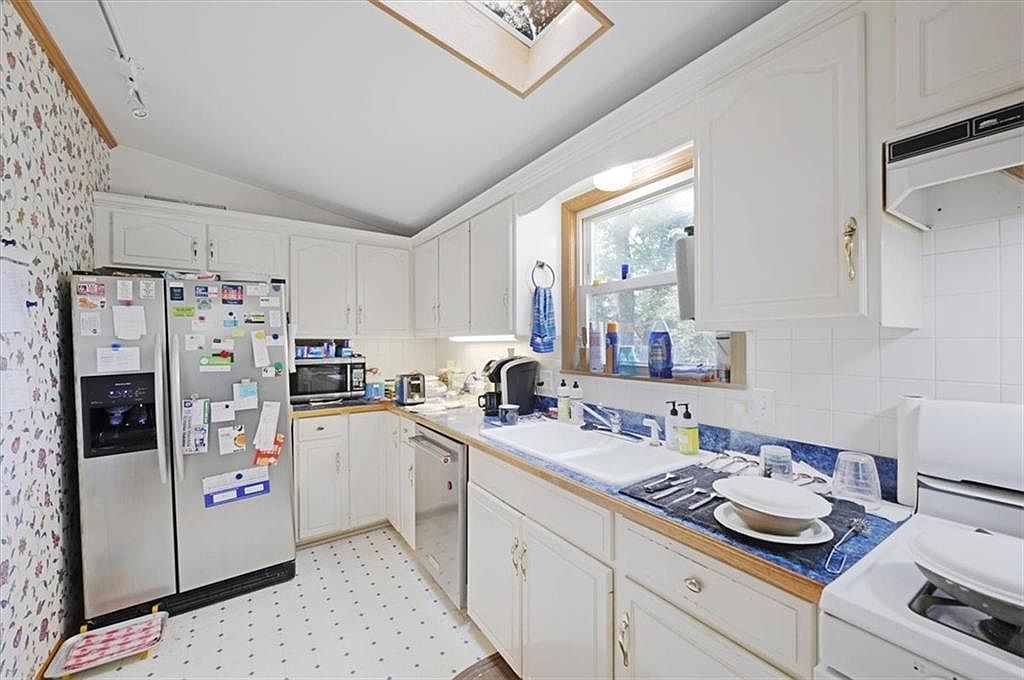 322 Arch St Leavenworth, KS 66048  | Single Family