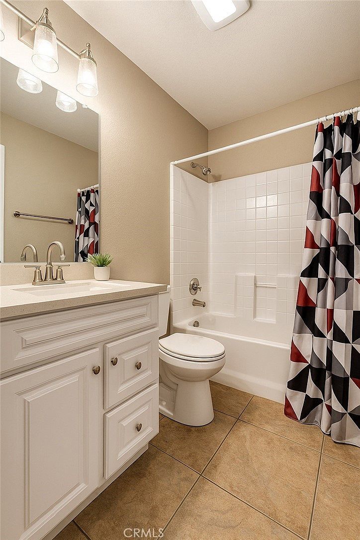 2559 Gilbert Ave Corona, CA 92881  | Single Family