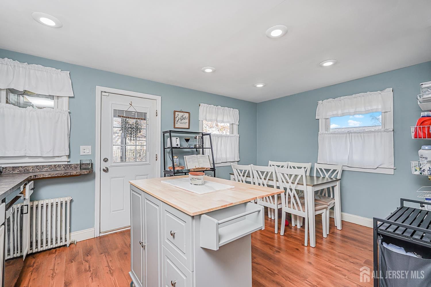 737 Prospect Ave Laurence Harbor, NJ 08879  | Single Family