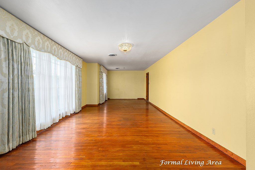 140 E Gibson St Jasper, TX 75951  | Single Family