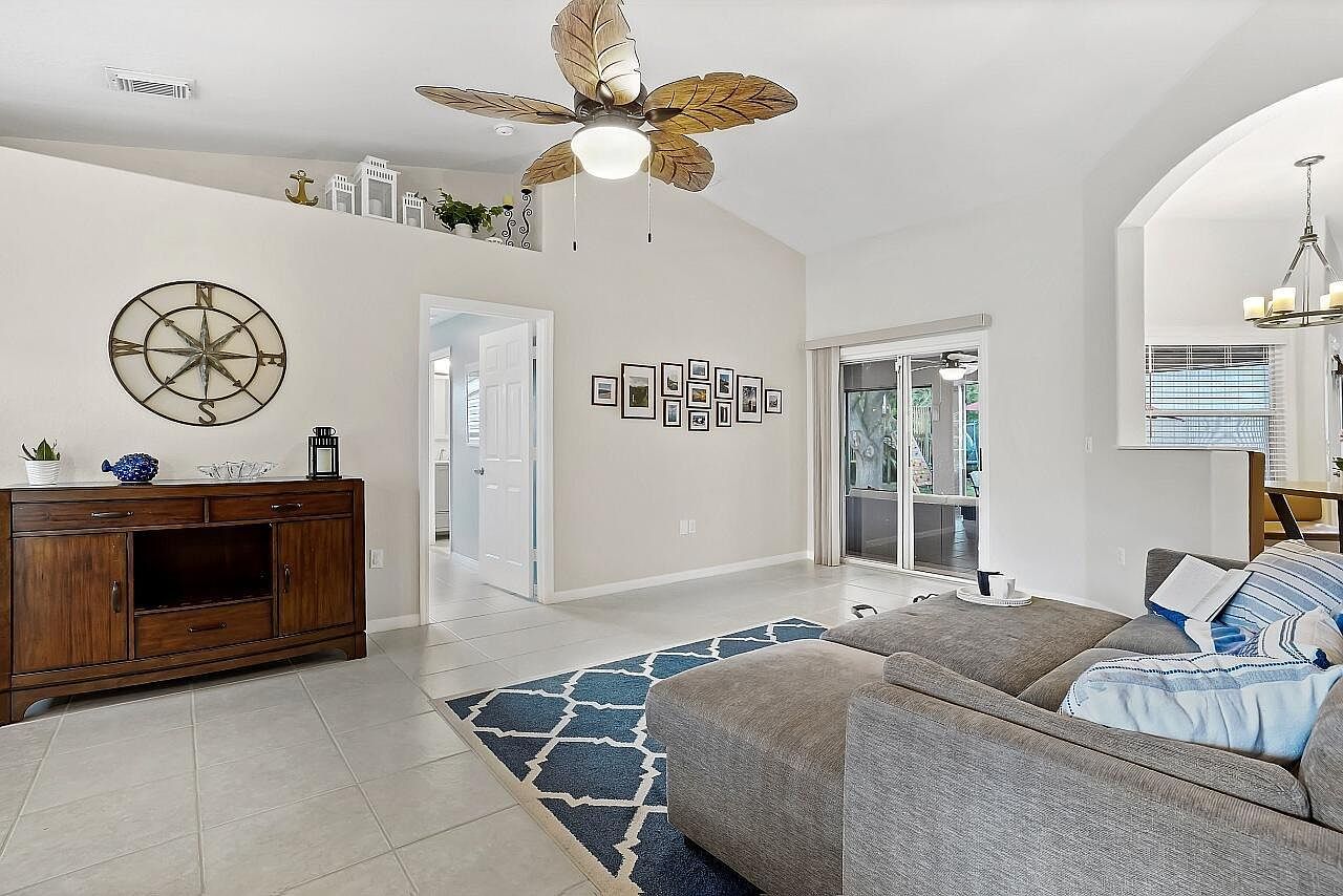 8015 97th Ct Vero Beach, FL 32967  | Single Family