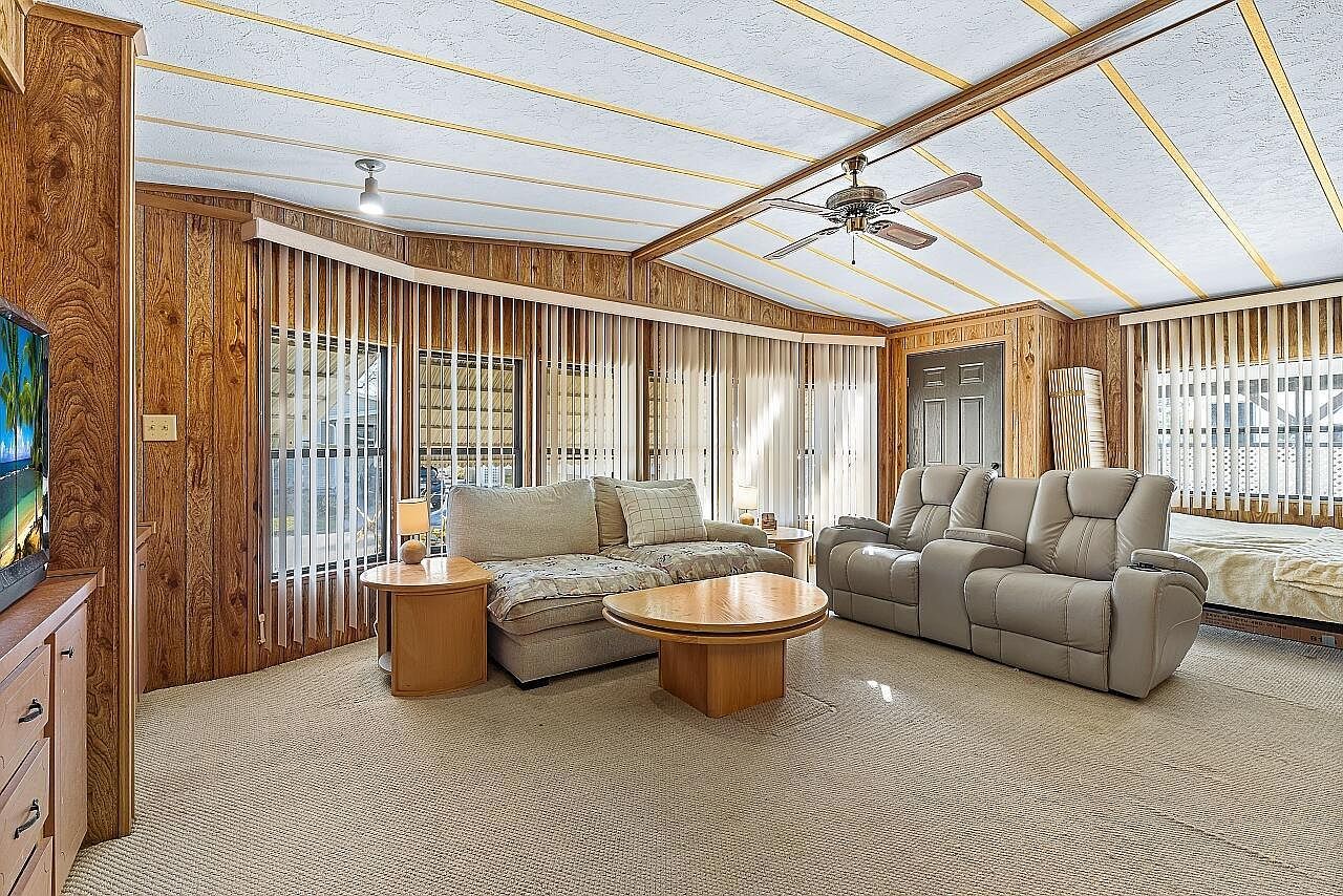 637 Periwinkle Cir Barefoot Bay, FL 32976  | Single Family