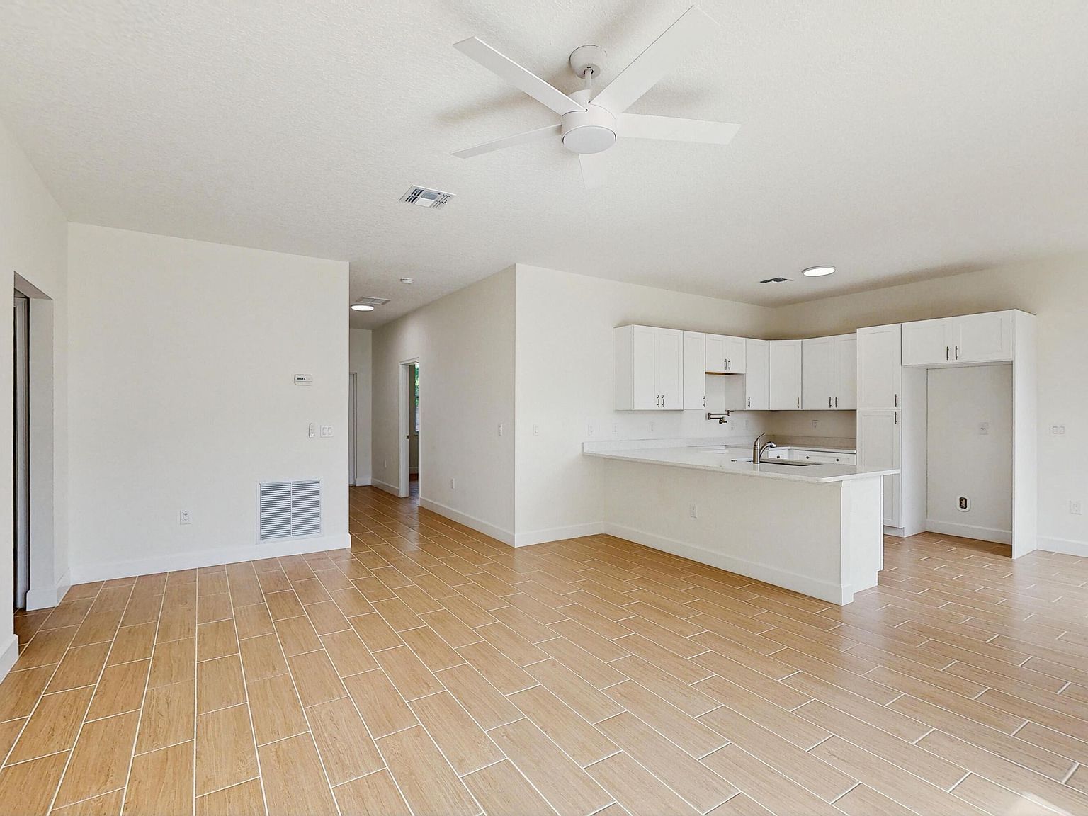 8526 102nd Ct Vero Beach, FL 32967  | Single Family