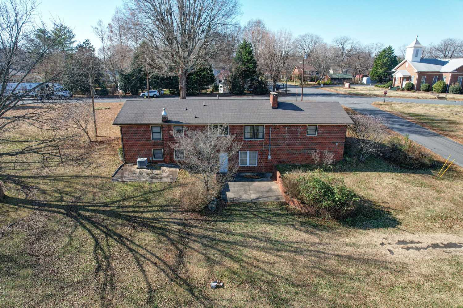 201 South Ferry Road, New London, NC, USA, 28127 - Thumbnail 5