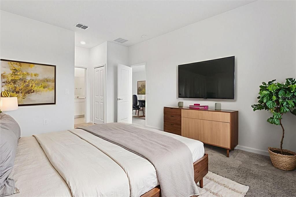 26340 Feathergrass Cir Leesburg, FL 34748  | Single Family