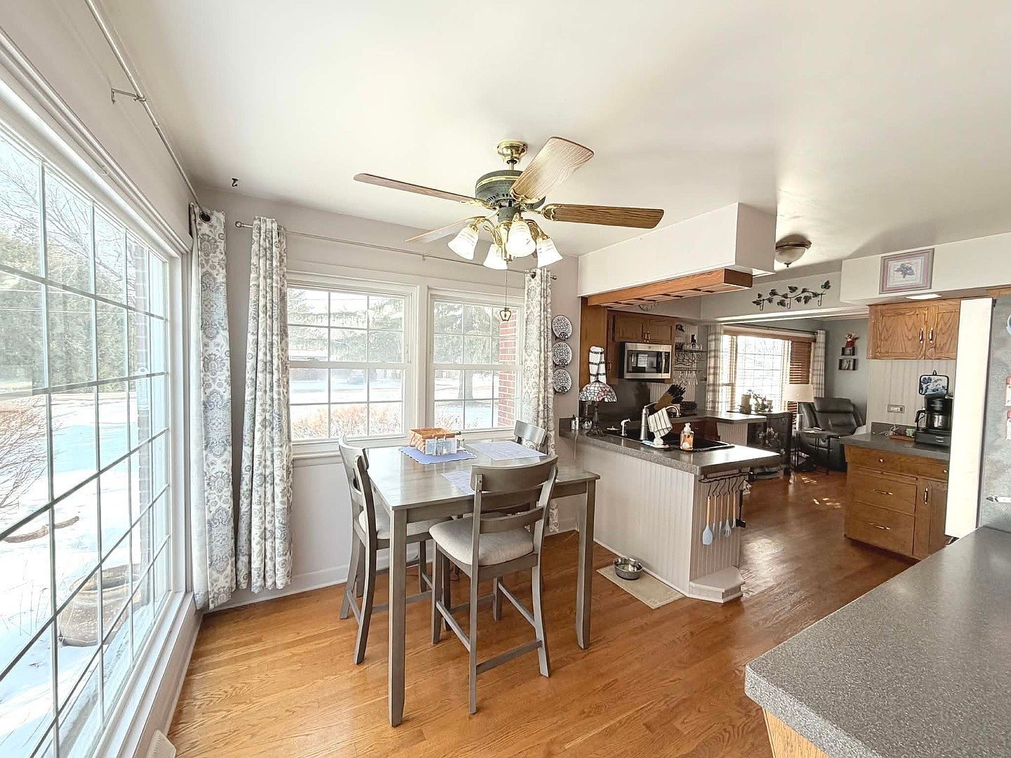 37610 N Holdridge Ave Beach Park, IL 60087  | Single Family