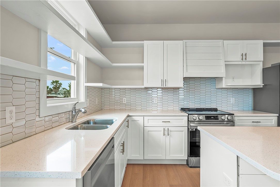 434 Oleander St #7 Port Aransas, TX 78373  | Condominium