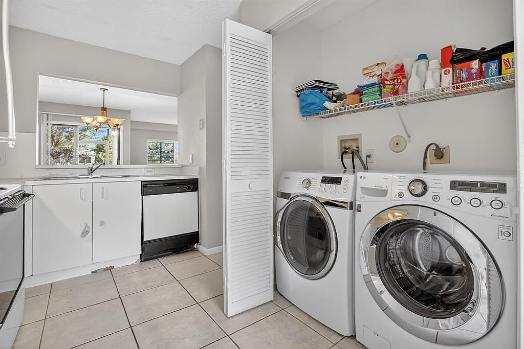 1642 N 15th Ter Hollywood, FL 33020 | New build