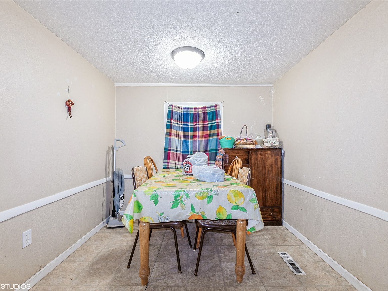 4131 55th St Des Moines, IA 50310  | Multi Family