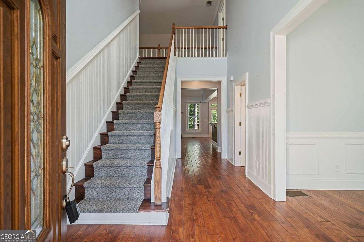 16 Creekview Dr SE Cartersville, GA 30120 | Single Family