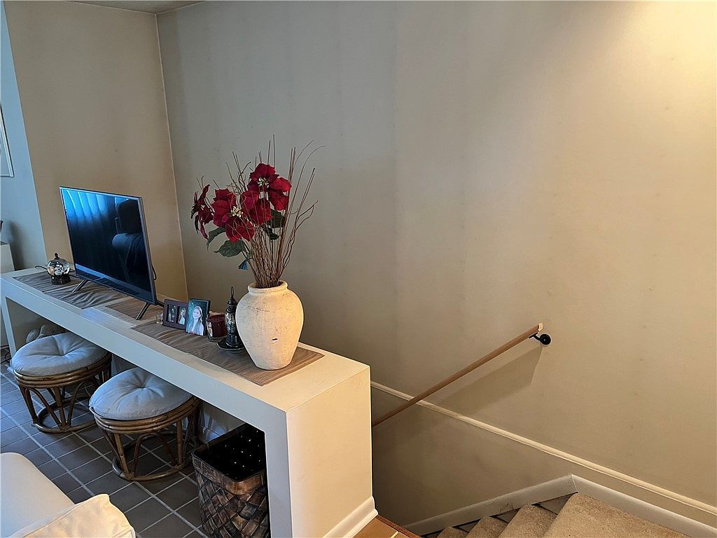 19 E Greenville Dr Greenville, PA 16125 | Single Family