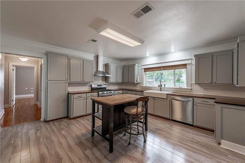 237 Peterman St Marksville, LA 71351  | Single Family