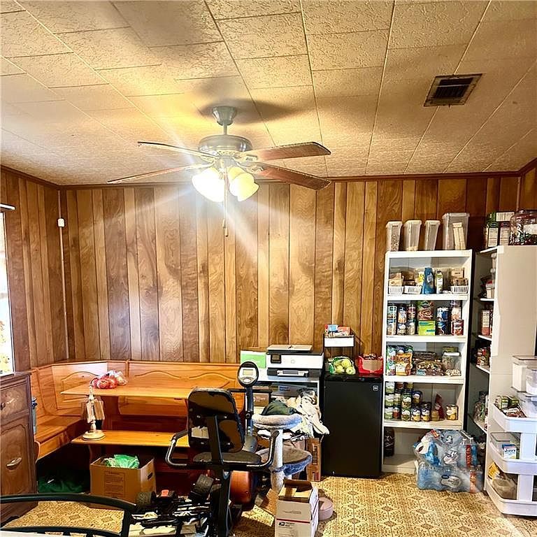9385 Highway 165 Pollock, LA 71467  | Single Family