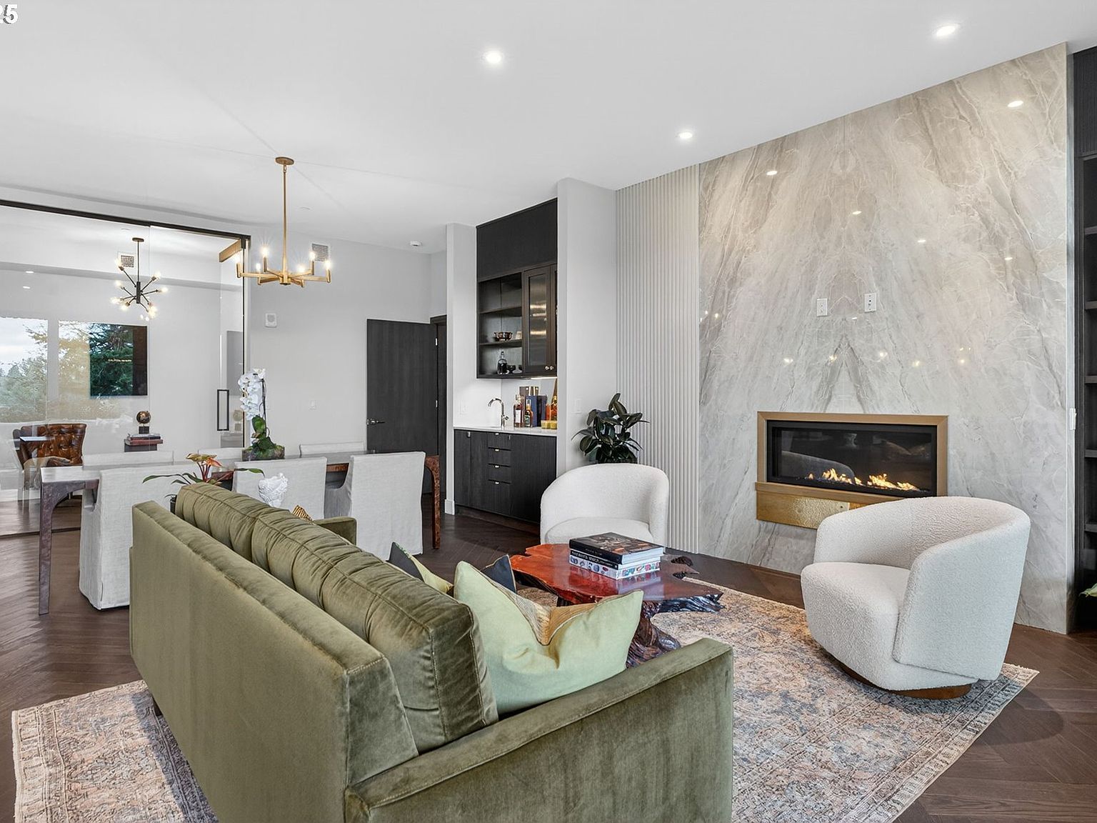 21 D Ave #2 Lake Oswego, OR 97034  | Condominium