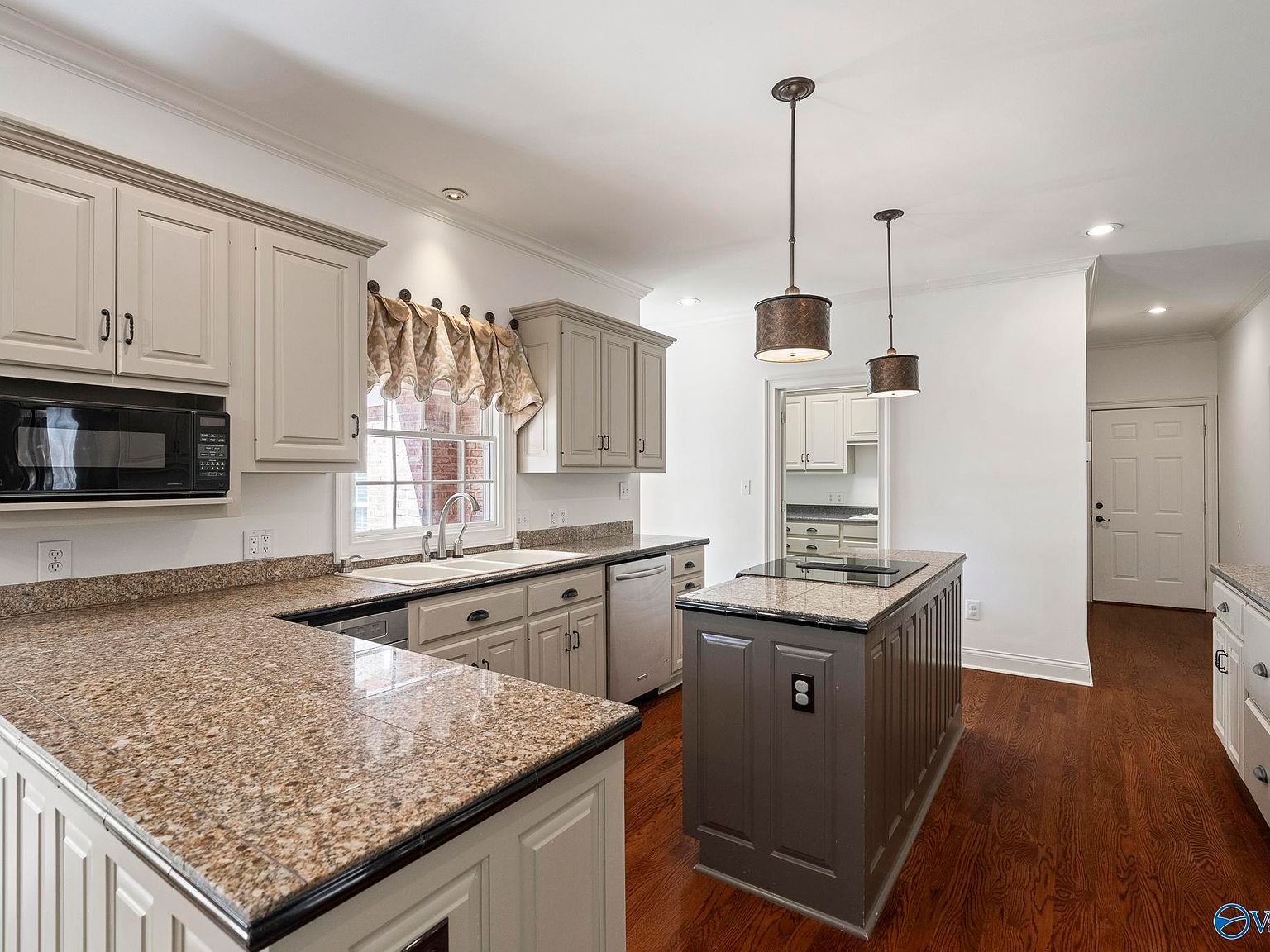 5012 Wainwright Ave SE Huntsville, AL 35802  | Single Family