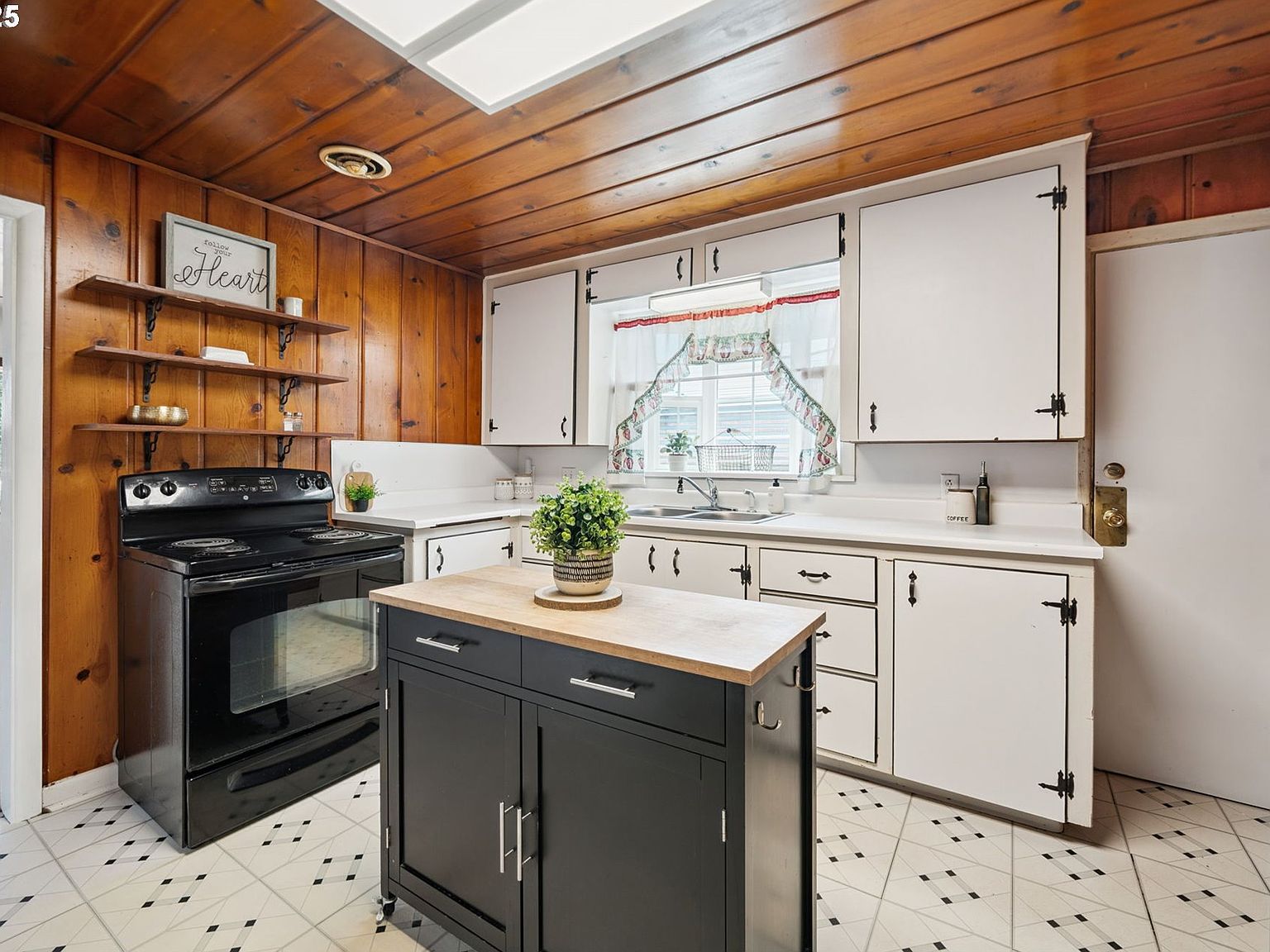 2216 Thompson Ave Vancouver, WA 98660 | Single Family