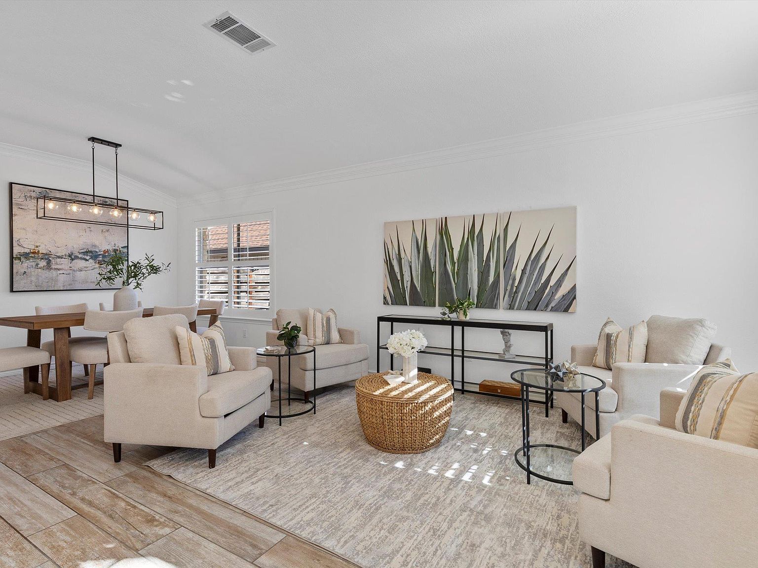 9322 Lightwood Loop Austin, TX 78748  | Single Family