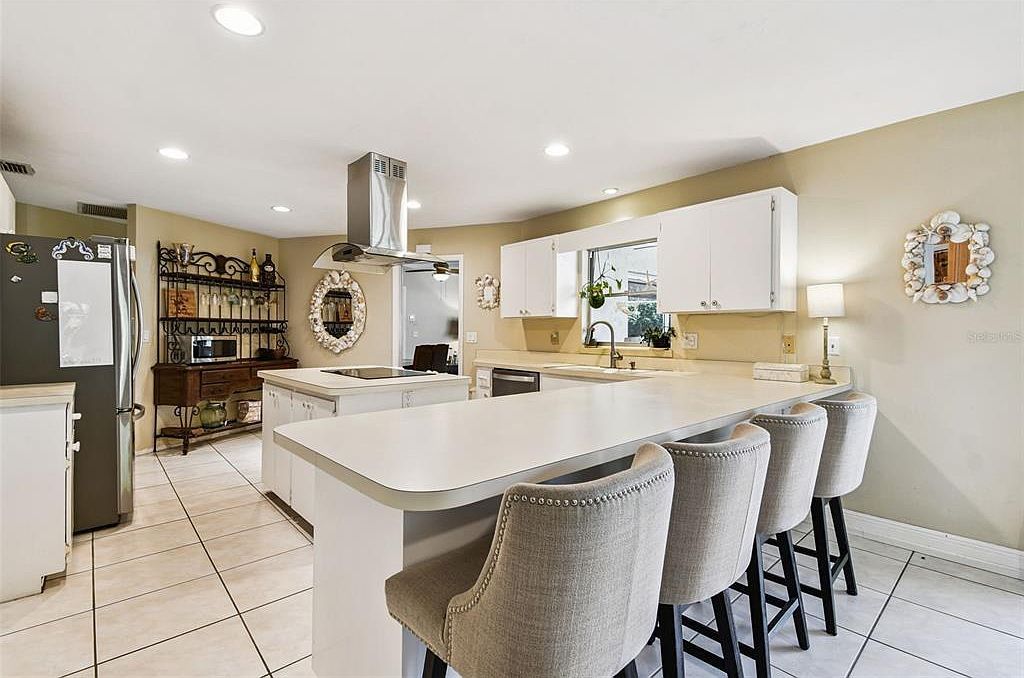 2210 71st St W Bradenton, FL 34209  | Single Family