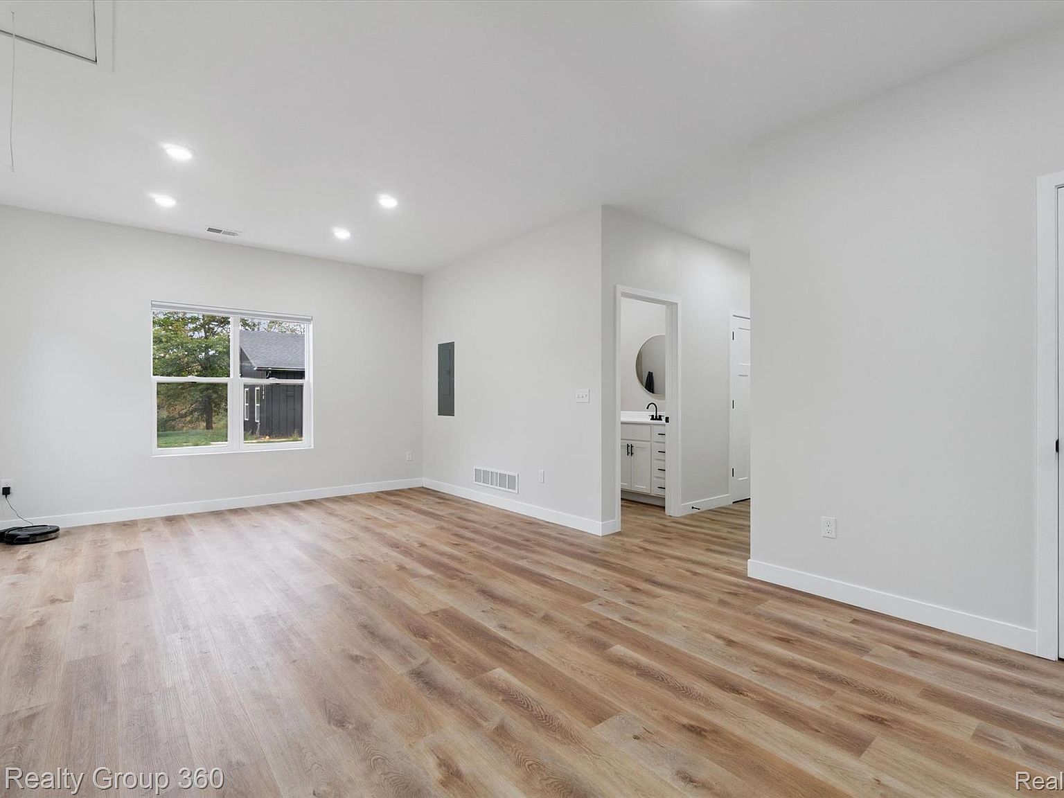 2084 W Fenwick Rd Fenwick, MI 48834  | Single Family