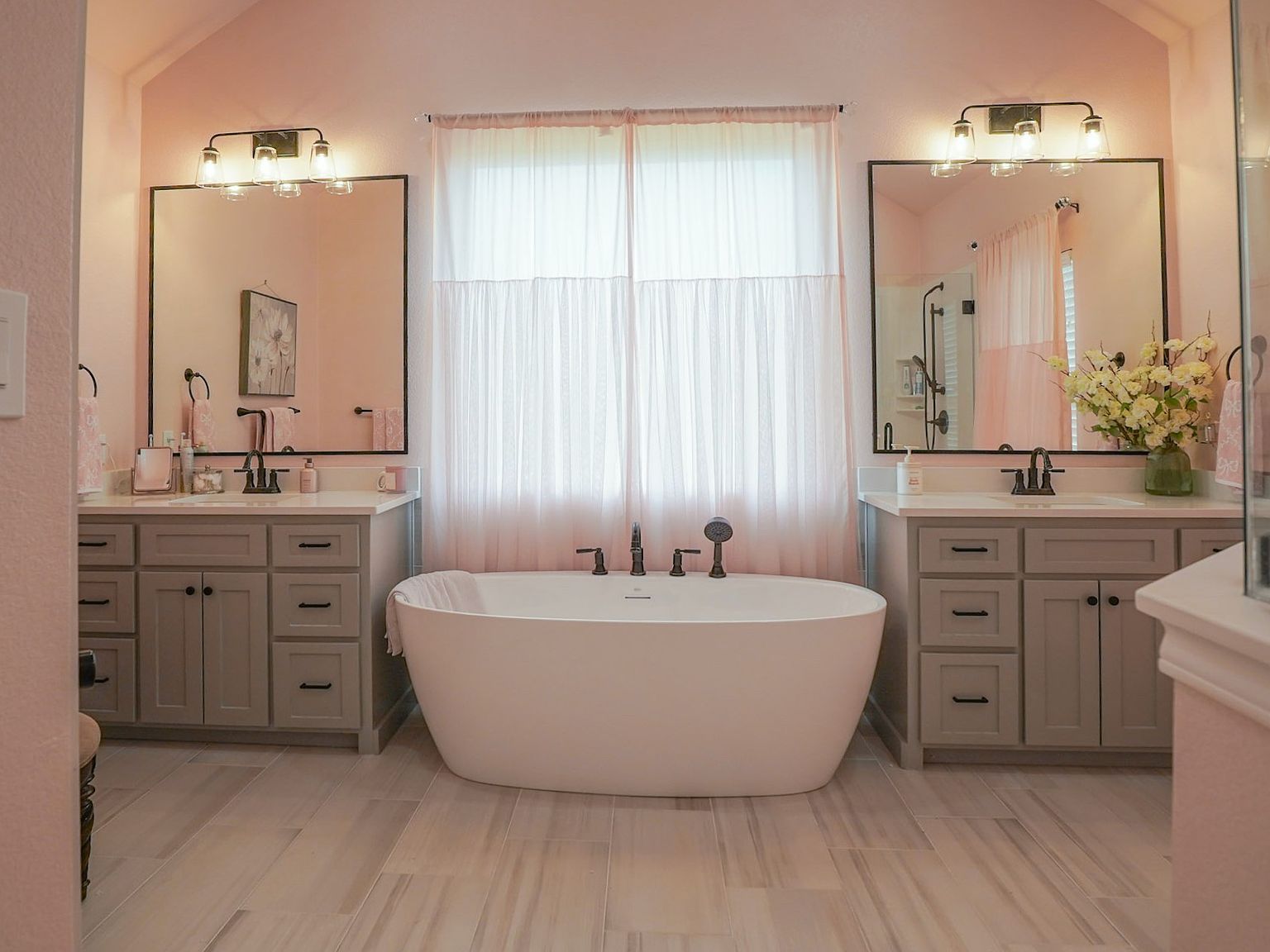 407 Geyser Trl McGregor, TX 76657  | Single Family